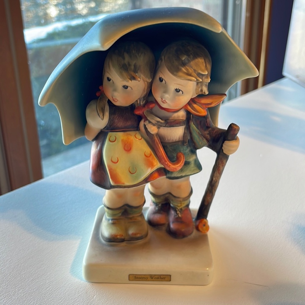 Hummel stormy weather figurine
